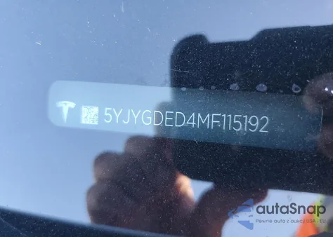 2021 Tesla Model Y z USA, uszkodzony, nr VIN 5YJYGDED4MF115192